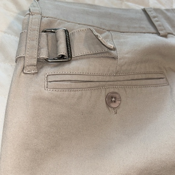 Gently used woman shorts size0 - Picture 4 of 5